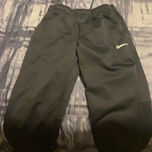 Nike Men’s non-tapered pants